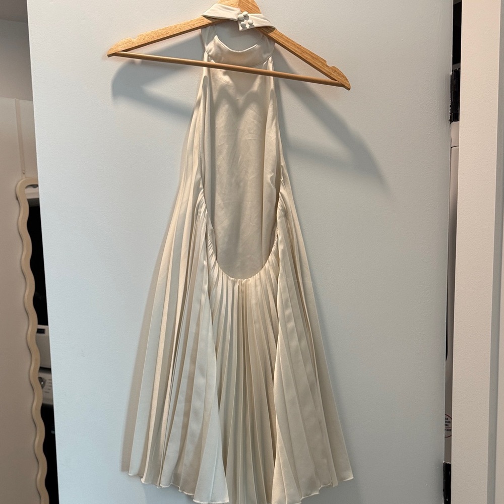 Abercrombie & Fitch Cream Pleated Mini Halter Dress - Picture 3 of 3